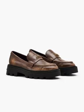 Marc Jacobs Women's Frankie Distressed Leather Platform Lug Sole Loafer, Ebony